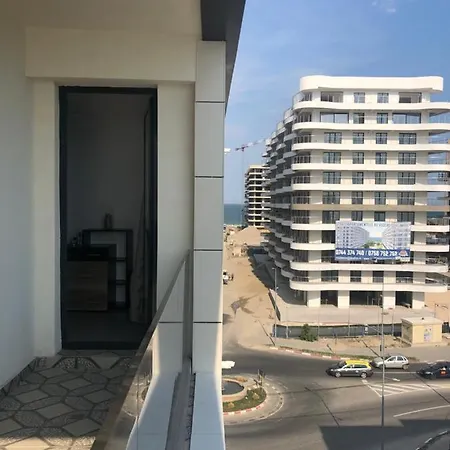 Apartment Endless Summer
