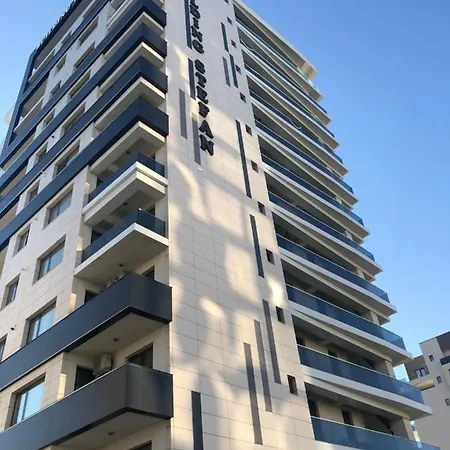 Endless Summer Apartment Mamaia